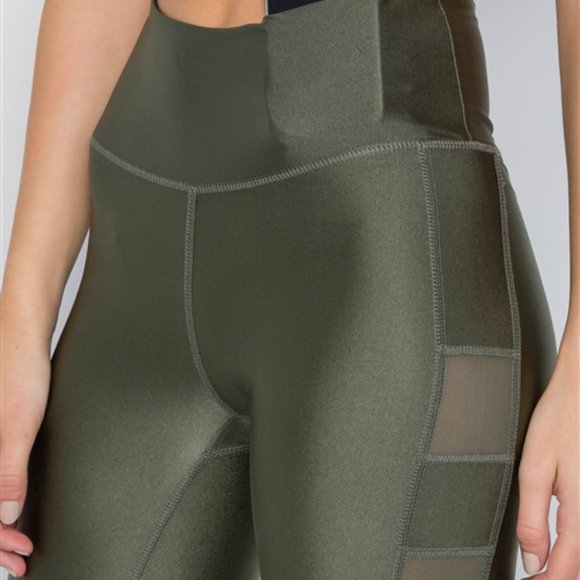 Forever 21 Capri High Rise Athletic Leggings With Phone Pocket - Picture 3 of 7